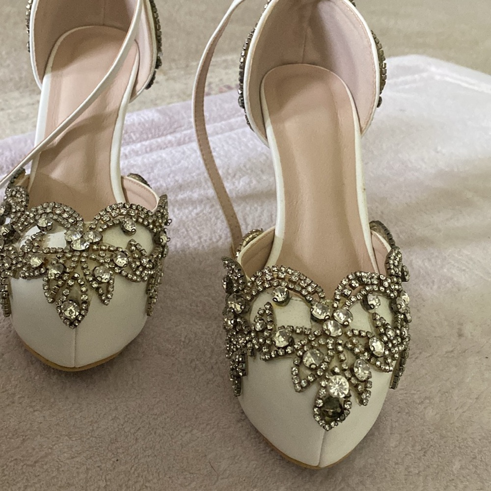 Stiletto heels size 5 (run small) - Picture 3 of 4